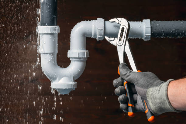 Professional Leak Detection technician working in Sperry, OK
